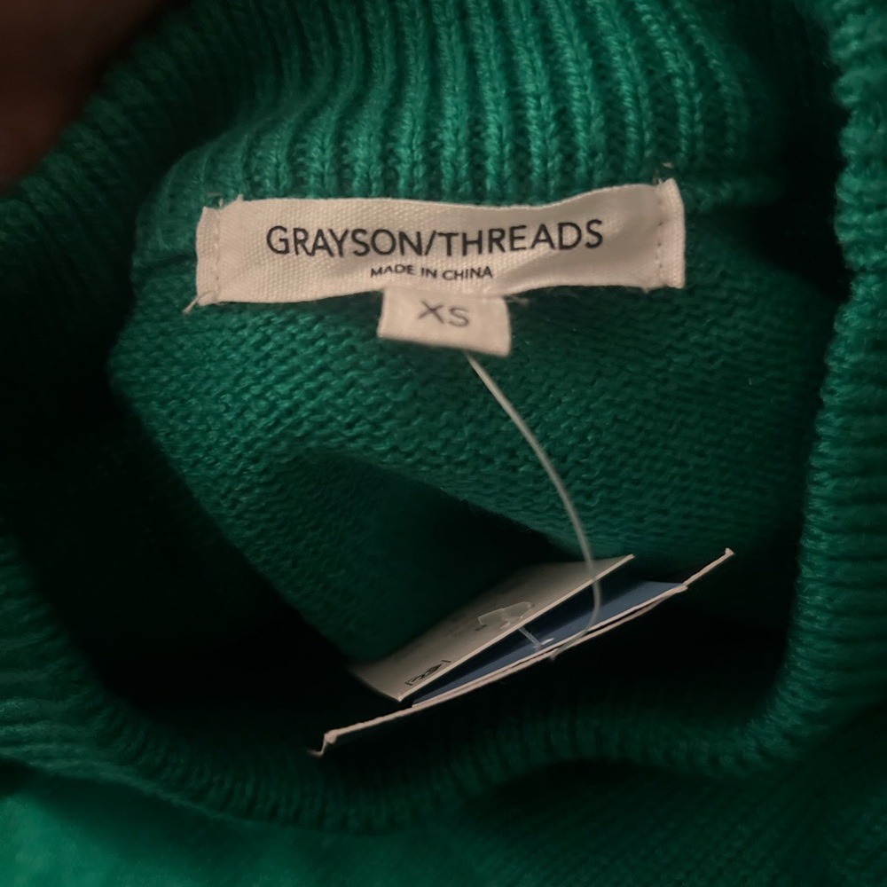 Grayson Threads Green Crew Neck Sweater - Picture 4 of 4
